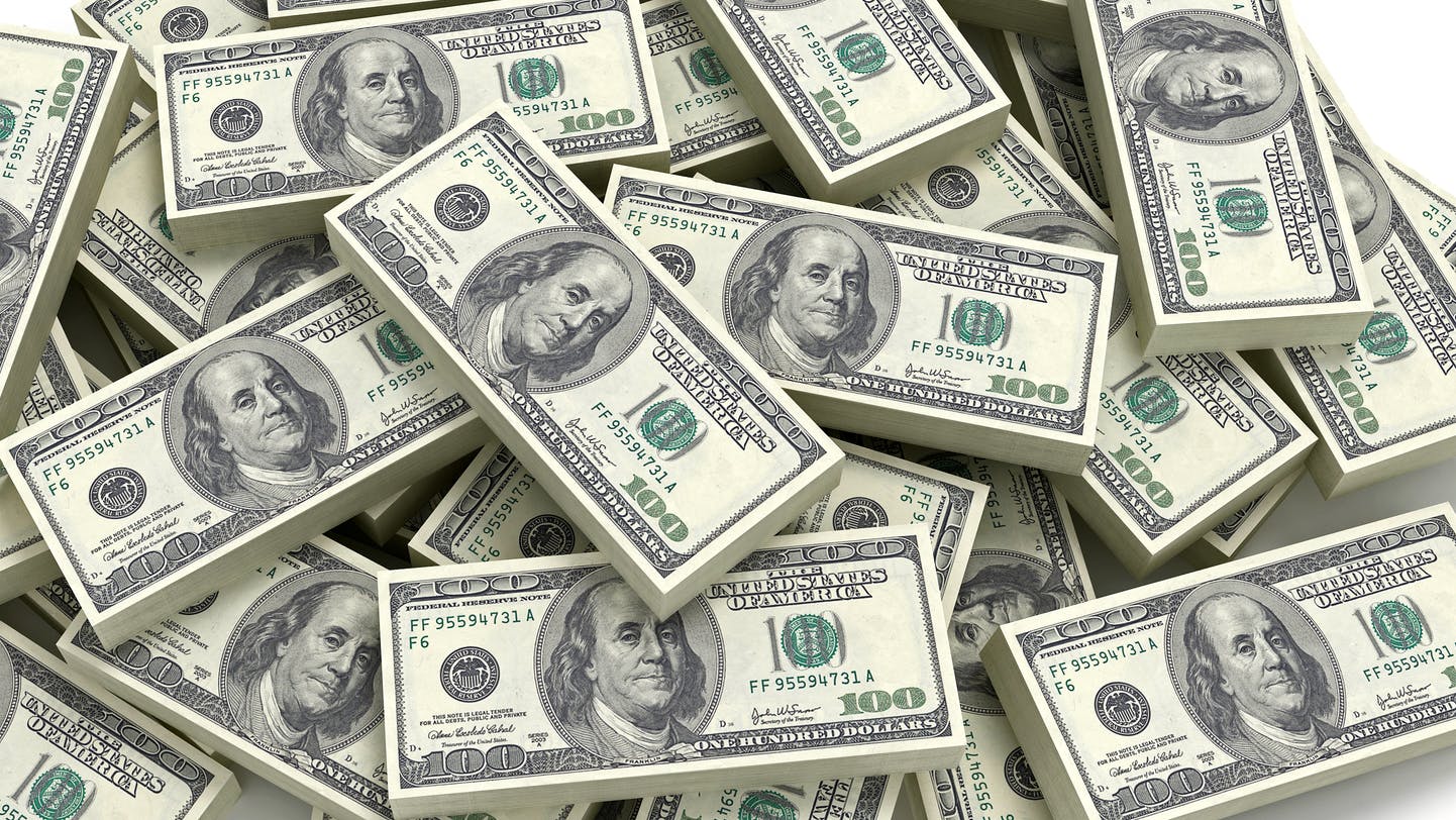 cash_1_12852155_noiral_dreamstime